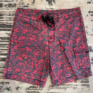 Converse All Star Shorts Mens Size 36 Red Black Geometric Pattern Swim Trunk